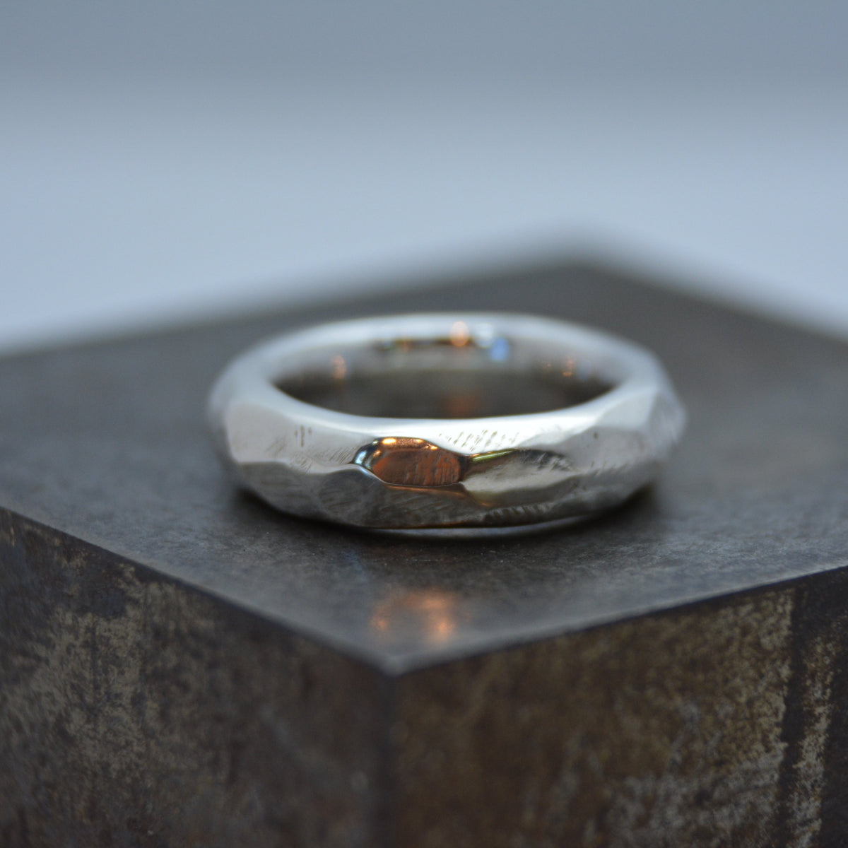 Discover Mr. Edgy: A One-of-a-Kind Solid Silver Ring with a Faceted Surface and Artistic Design