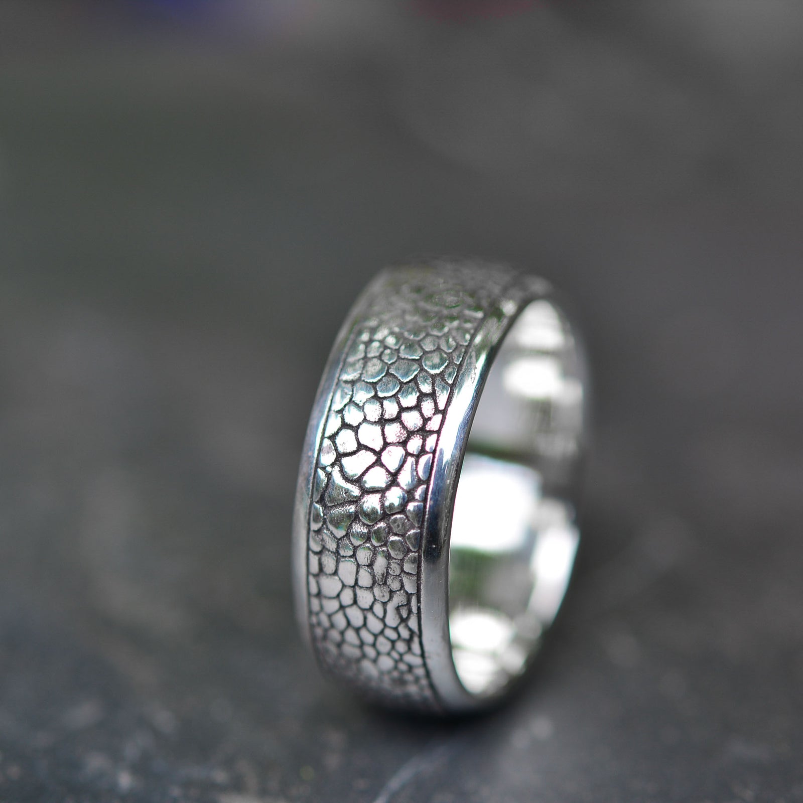 Pebble Beach Silver Ring - Nine Amulets 