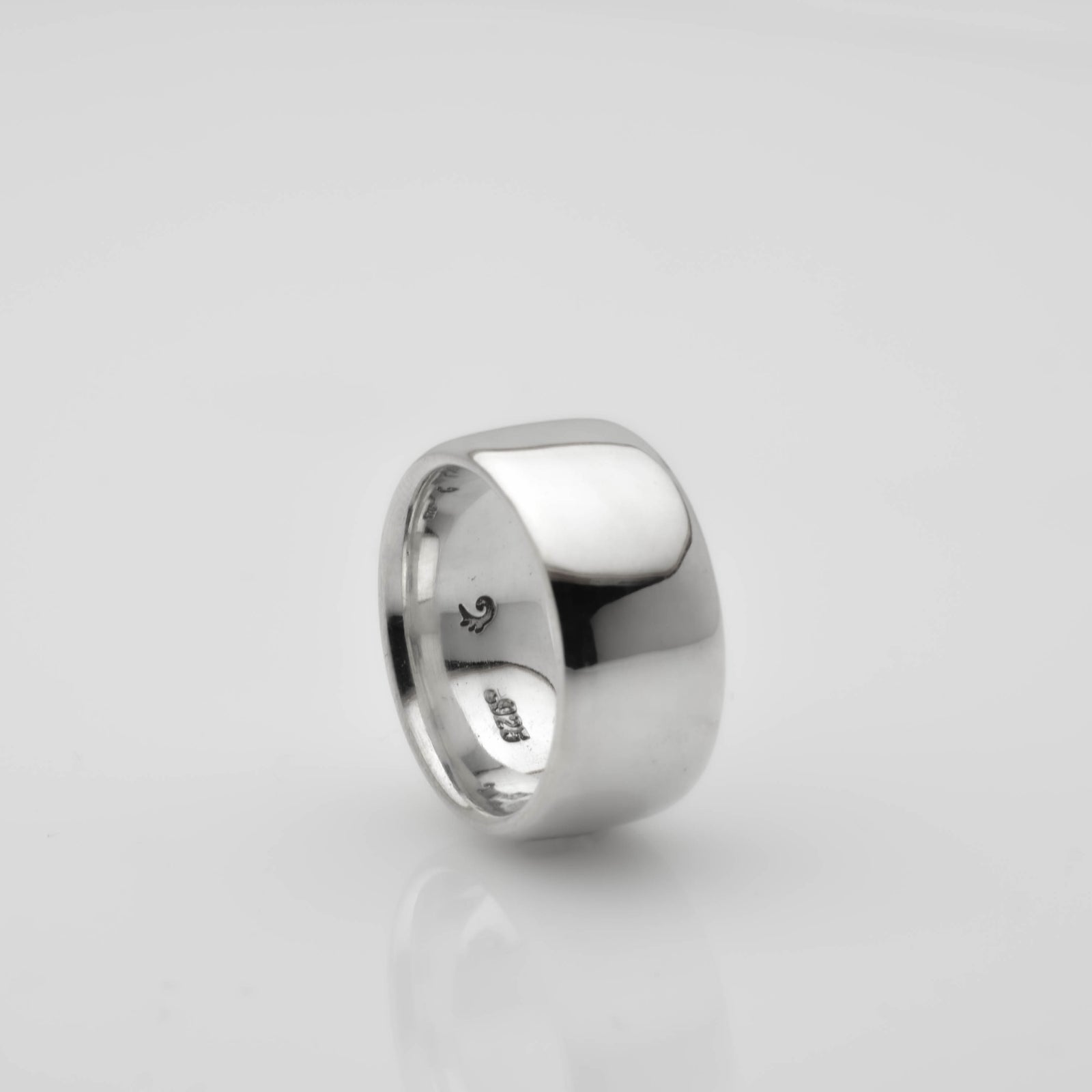 The Sleek and Stylish Sterling Silver Bullet Ring - Nine Amulets 