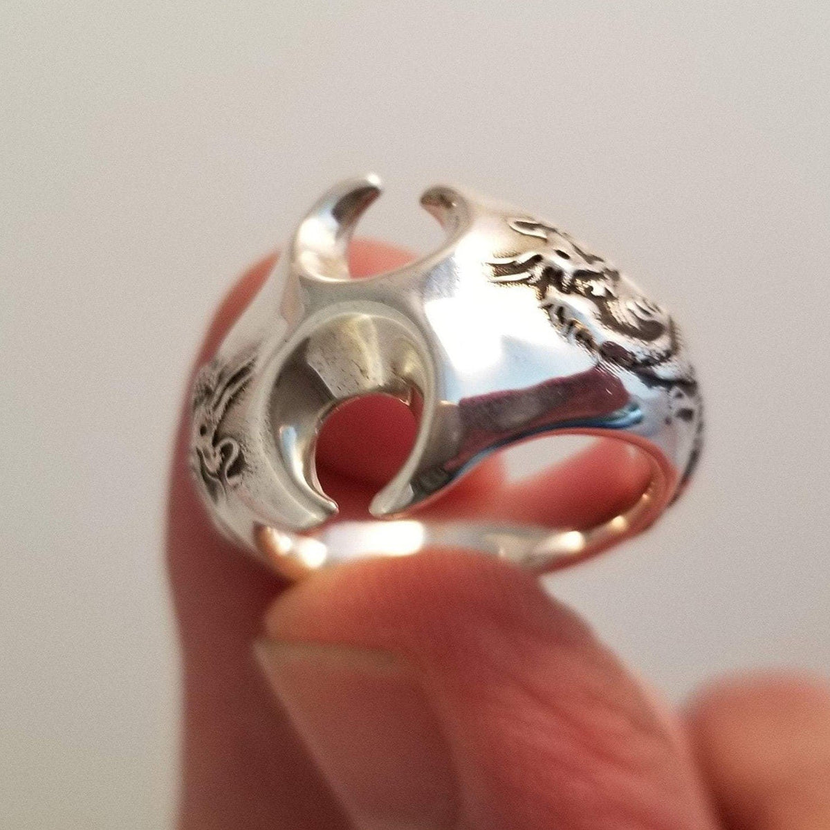 Chinese double dragon large silver ring