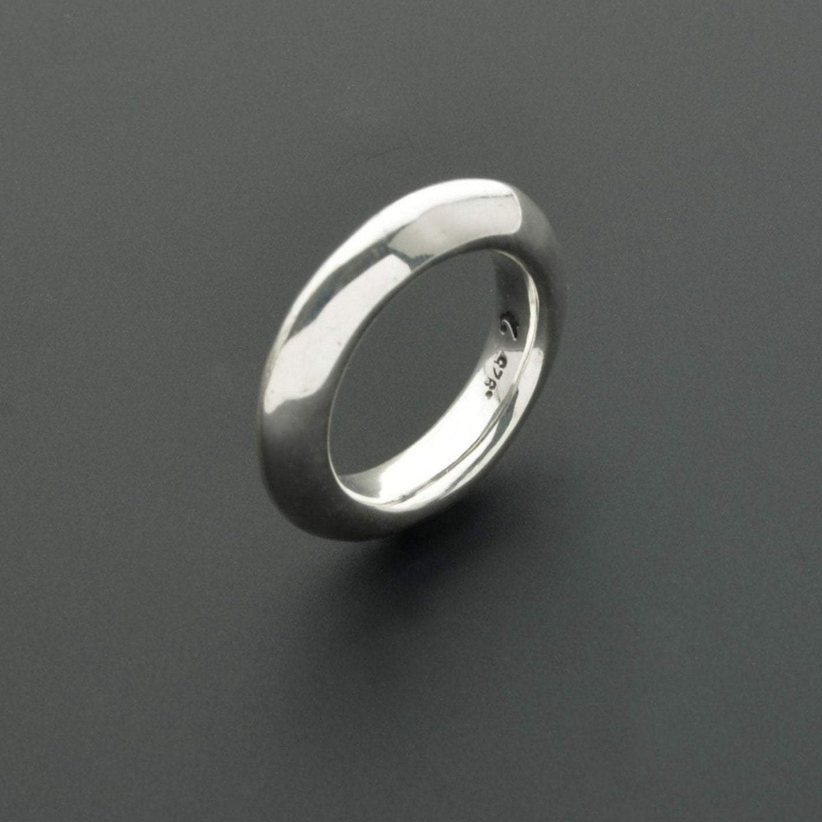 Smooth disk silver ring