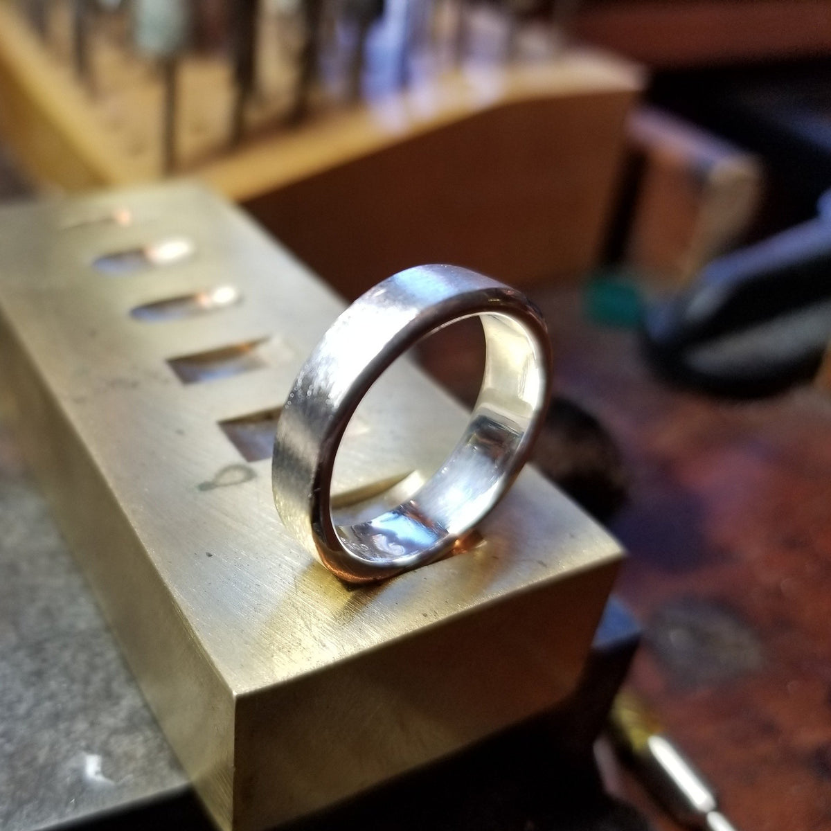 Beautiful fine silver unique ring