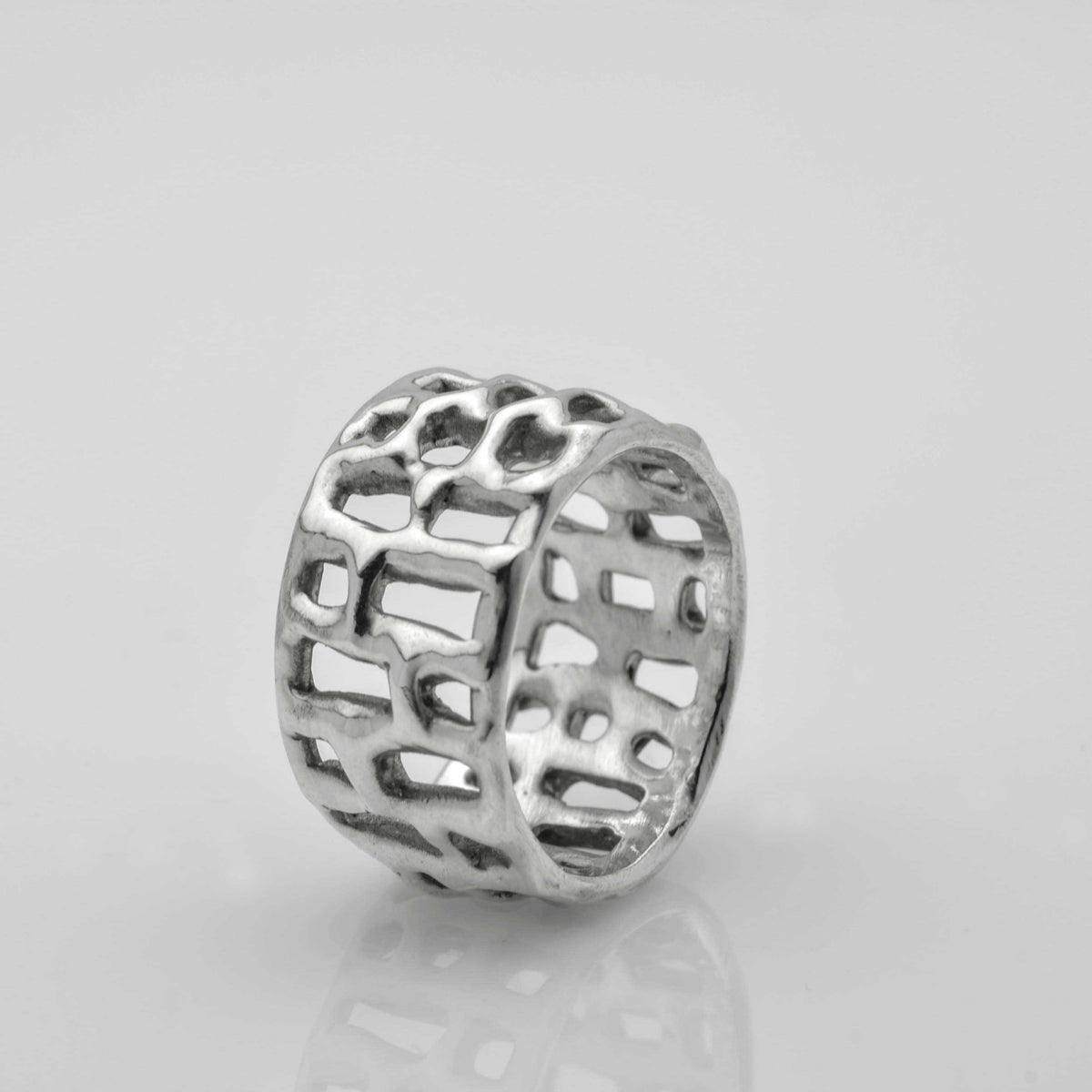 Organic Grid: A Sterling Silver Ring That&#39;s a Wearable Work of Art - Nine Amulets 