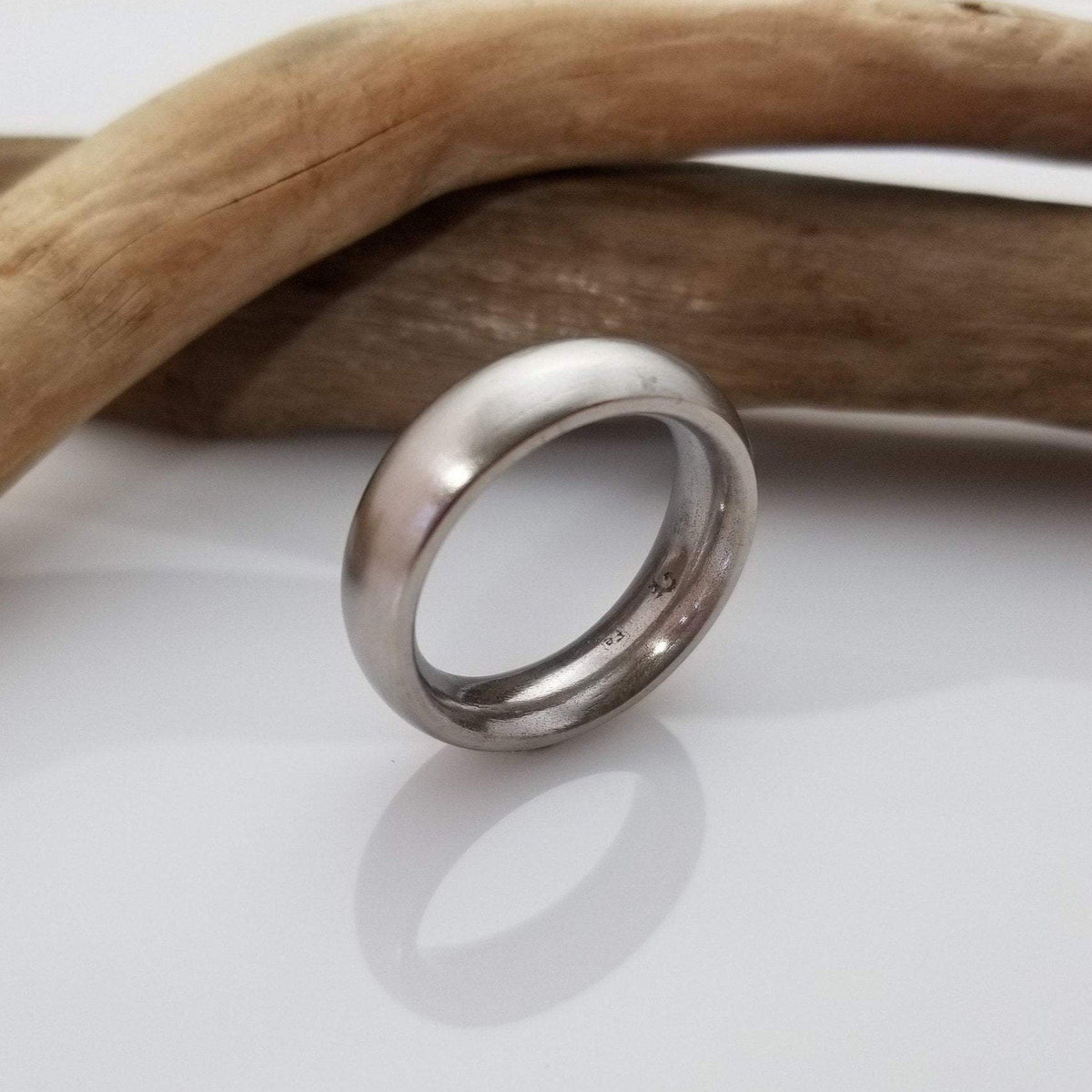 Handcrafted Iron Ring - Elegant and Cool Jewelry Creation