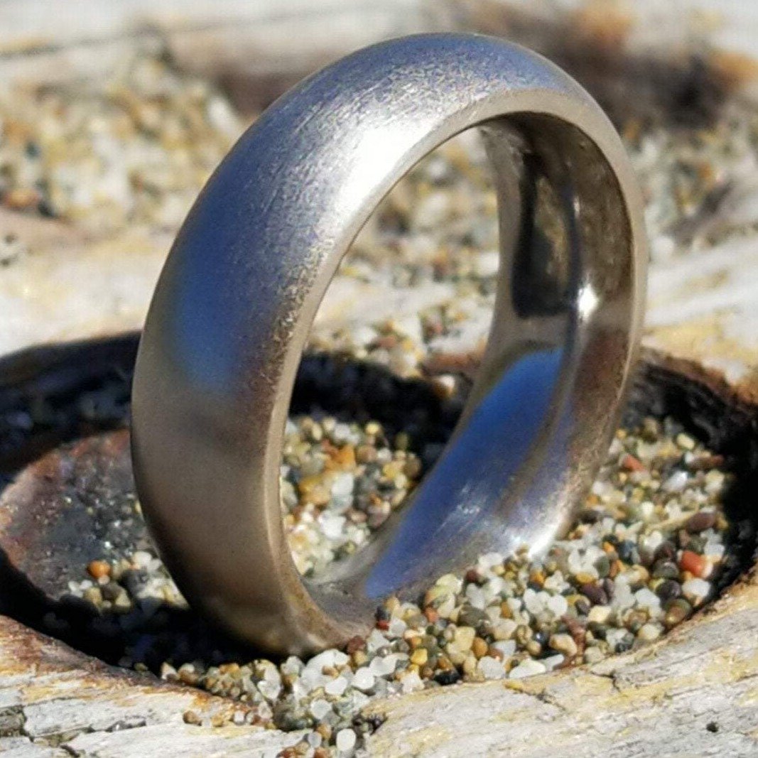 Fat and round iron ring