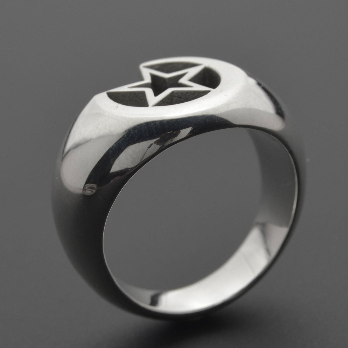Star and moon recreation ring