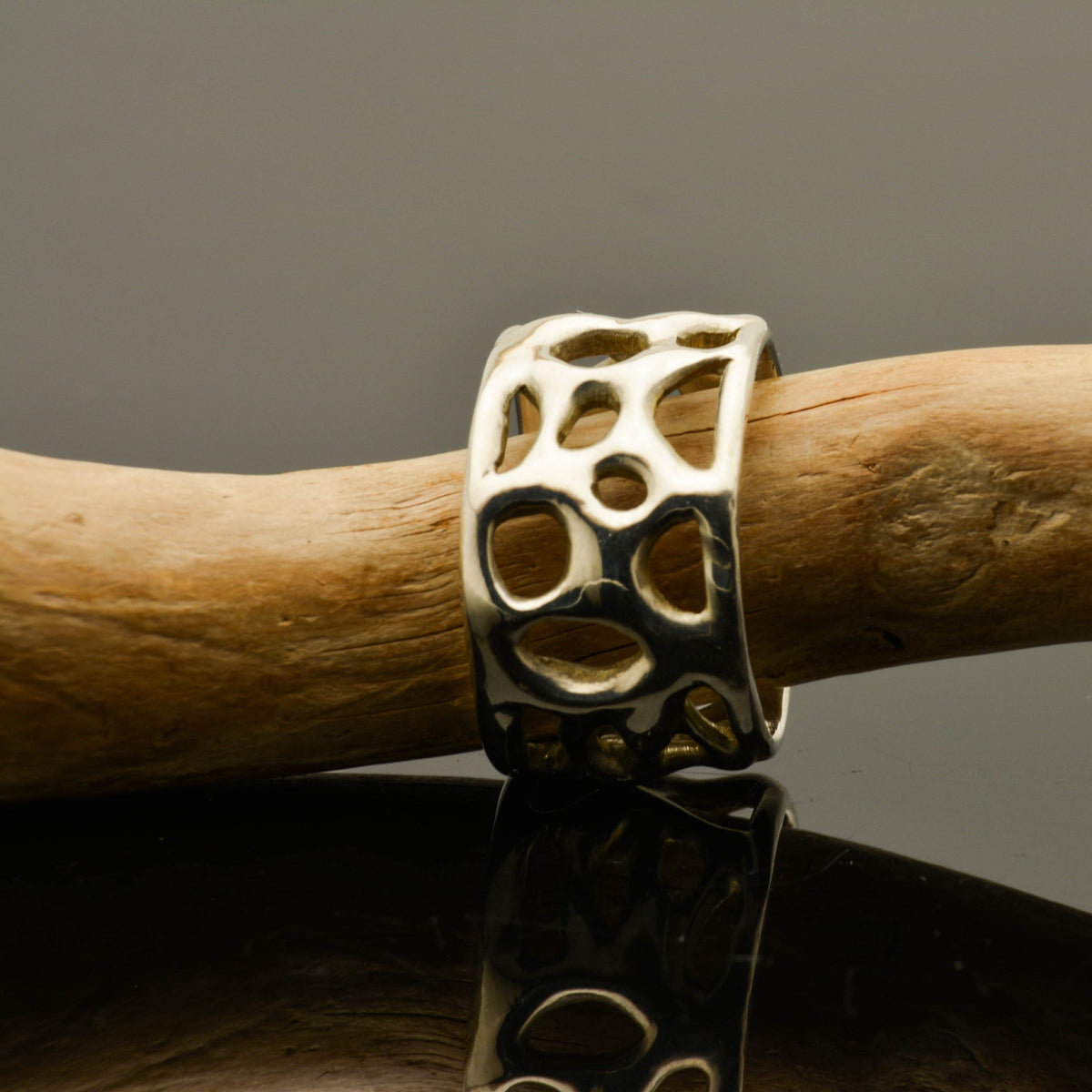 Organic Elegance: A One-of-a-Kind Sterling Silver Ring Inspired by Natural Beauty - Nine Amulets 
