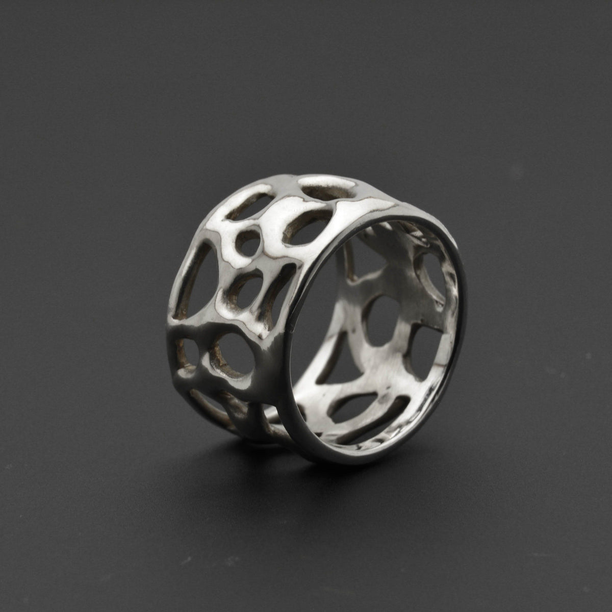 Organic Elegance: A One-of-a-Kind Sterling Silver Ring Inspired by Natural Beauty - Nine Amulets 