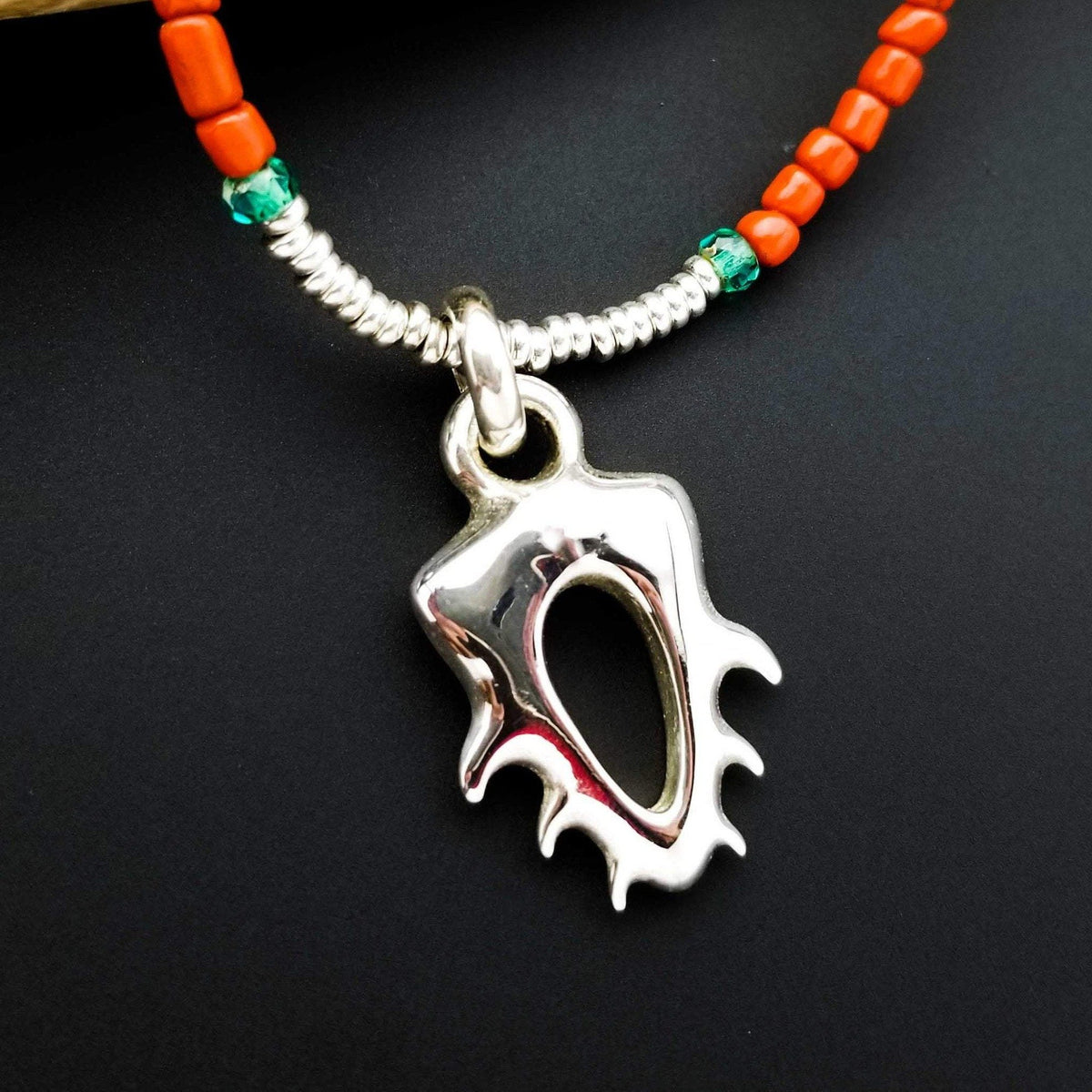 organic looking silver pendant