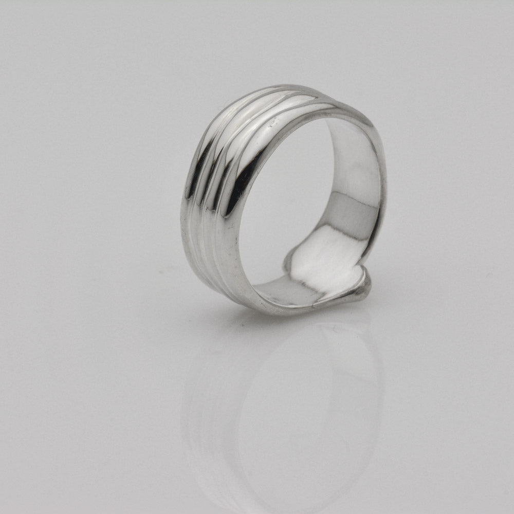 Rings of Joy. Silver Organic Ring With an Unique Hand Made Design - Nine Amulets 