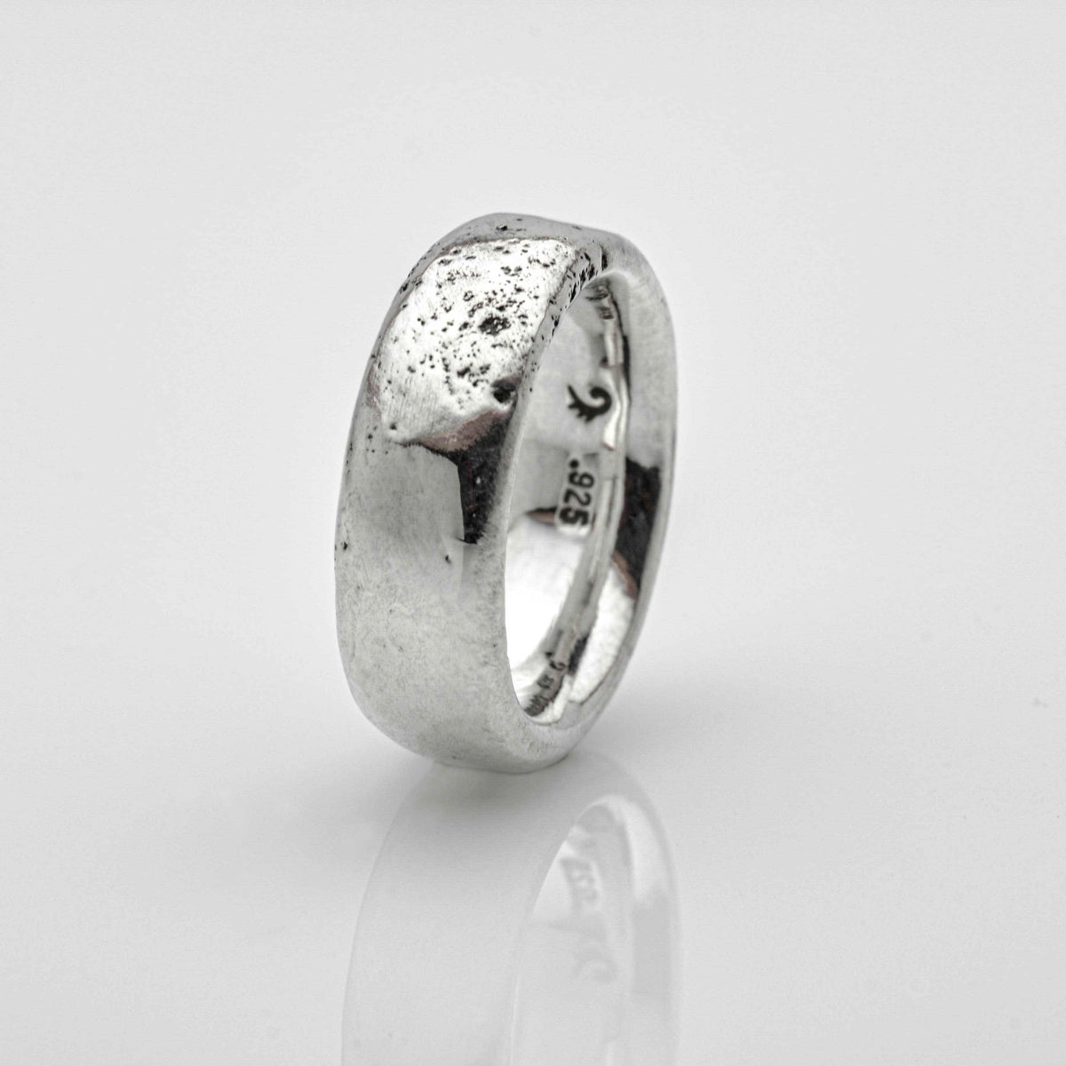 Solid and fat sterling silver Old Moon Ring - Nine Amulets 