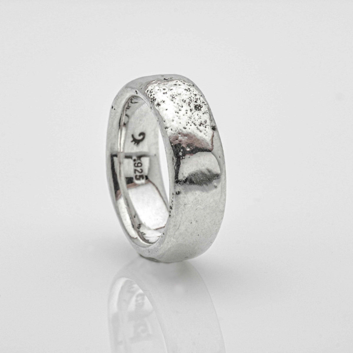 Solid and fat sterling silver Old Moon Ring - Nine Amulets 