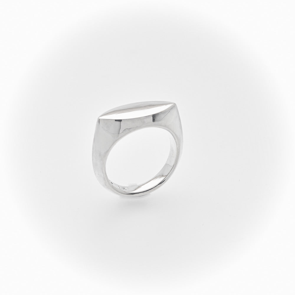 &quot;Mr Cat: Solid Sterling Silver Ring with a Sleek Cat Eye Design&quot;